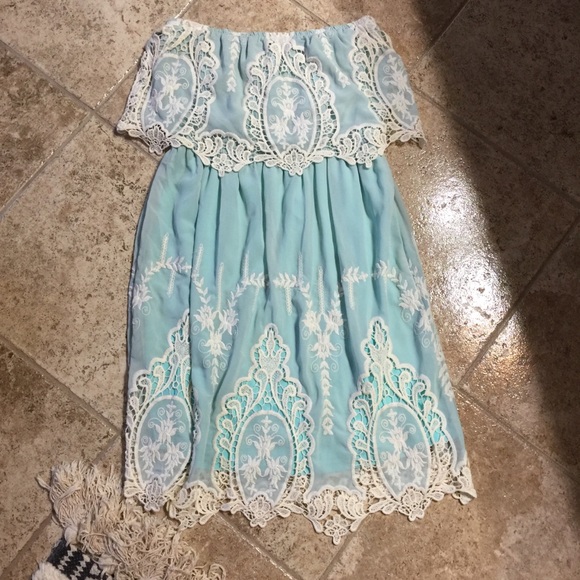 HOT AHD DELICIOUS STRAPLESS DRESS - Picture 1 of 3